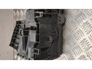 Блок предохранителей 39040853 Vauxhall Astra K