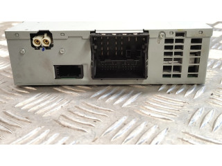 Радио/ проигрыватель CD/DVD / навигация