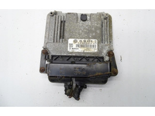 Блок управления двигателем Блок управления 03L906018QK Skoda Yeti (5L)