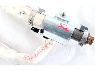 Боковая подушка безопасности GX73-14K160-BB Jaguar XE