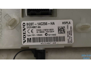 Блок предохранителей 31412971   Volvo V70    