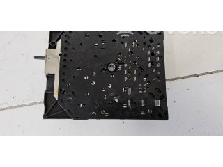 Блок предохранителей  01718130   Volkswagen Caddy    