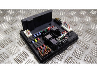 Pojistková skříňka 284B7JD02A Nissan Qashqai 2010