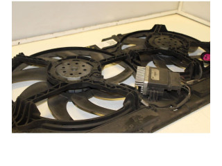 Вентилятор радиатора     8K0121003M    Audi Q5 SQ5 