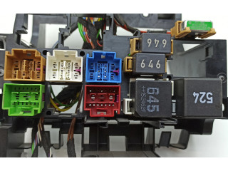 Pojistková skříňka 3C0951253C, 7E1937535G Volkswagen Transporter - Caravelle T6 2016