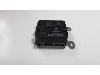 Блок управления надувных подушек