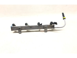 Топливная рампа KME340C1465A412 Mitsubishi Outlander