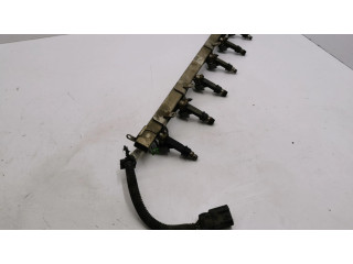 Vstřikovač 95702161021A Saab 9-7X pro benzínový motor 4.2