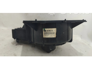 Вентилятор печки 27200BN005 Nissan Almera Tino