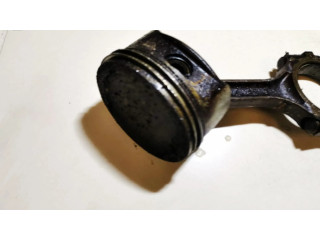 Píst KIA Sedona pro benzínový motor 2.5