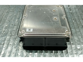 Блок управления двигателем Блок управления Skoda Octavia Mk4