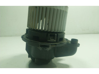 Вентилятор печки 272102988R Dacia Dokker