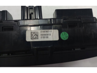 Блок управления климат-контролем AV1T18C612E1067607, E1067607   Ford B-MAX