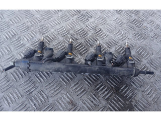 Топливная рампа Citroen C4 II для двигателя EP6C