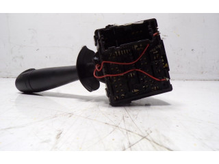 Ручка стеклоочистителей 8201168008, 681726046R Dacia Lodgy