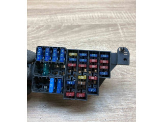 Блок предохранителей 7703297597 Renault Clio II