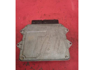 Блок управления двигателя 55194018   Opel Combo C