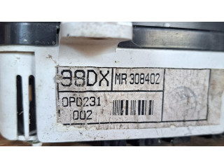 Панель приборов MR308402, 0P0231 Mitsubishi Carisma