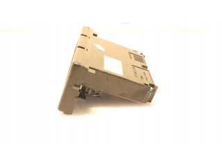 Дисплей       Volvo V50