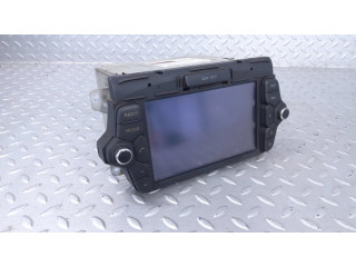 Радио/ проигрыватель CD/DVD / навигация