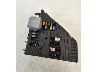 Блок предохранителей 32287002 Volvo XC90