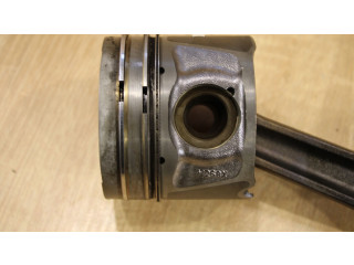 Поршень Jaguar XF X250