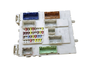Блок предохранителей 010012, 000084 Ford Transit - Tourneo Connect