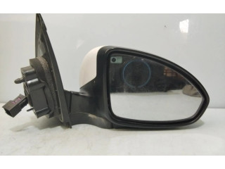 Ручка стеклоочистителей E13027379   Chevrolet Cruze