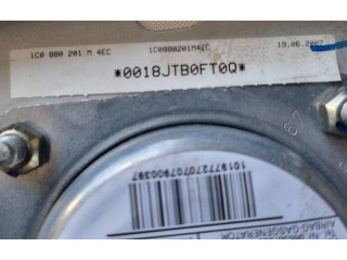 Подушка безопасности водителя 1C0880201M Volkswagen New Beetle