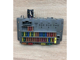 Блок предохранителей 518174701, YQE000050 Rover 75