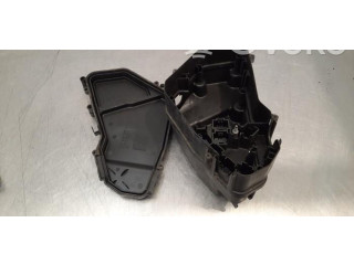   Pojistková skříňka 7L0937576B   Audi Q7 4L 2012