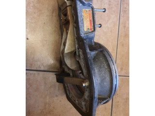 Vstřikovací lišta 034133353C, 0438121049   Audi 100 200 5000 C3     