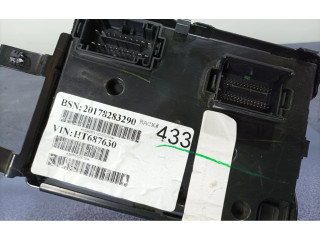 Блок предохранителей  68262535AJ   Jeep Compass    