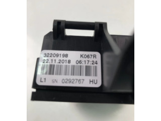 Блок предохранителей 32209198 Volvo XC90