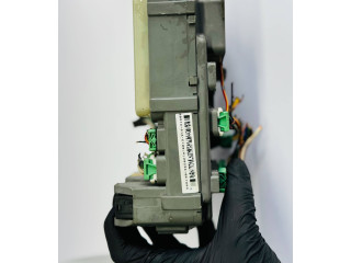 Блок предохранителей Y338850 Honda Accord