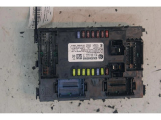 Блок предохранителей    Jeep Renegade    