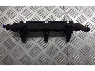 Топливная рампа 03E133320   Skoda Fabia Mk1 (6Y)  