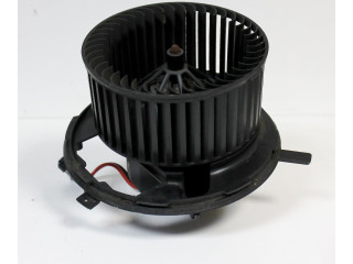 Блок предохранителей 1K2820015C Skoda Octavia Mk2 (1Z)