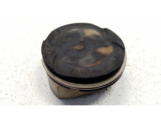 Píst 11257613626, 11257576475 BMW 5 F10 F11 pro benzínový motor 5.0 N63