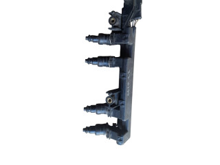 Топливная рампа 7700114516   Renault Clio II  