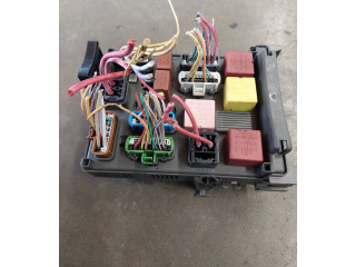 Pojistková skříňka 8200438793, 8200447435 Renault Espace IV 2006