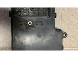 Pojistková skříňka 20866984 Chevrolet HHR 2006