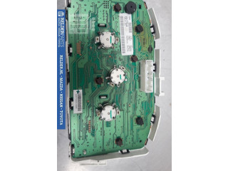 Přístrojová deska Nissan Micra C+C 2003