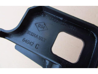 Топливная рампа 8200527247   Suzuki Vitara (LY)  