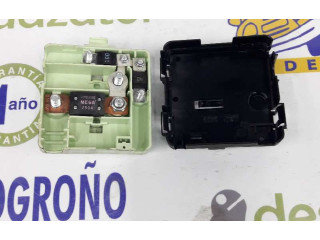 Блок предохранителей 61136928945, 6928945   BMW X3 E83    