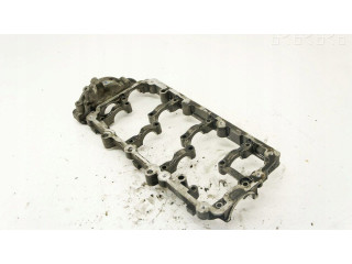 Camshaft holder bracket