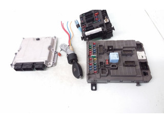 Рулевая рейка Комплект зажигания 9645534980, 0281010886 Citroen C5 2001 - 2004 года