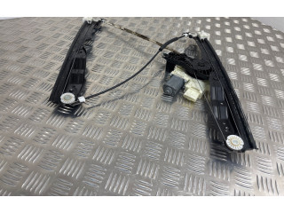 Блок предохранителей  9677734780   Peugeot 308    