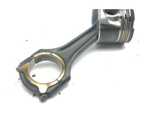 Píst Mercedes-Benz S W220 -