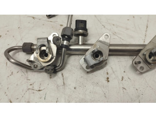 Vstřikovací lišta A2700780645 Mercedes-Benz C AMG W205 pro benzínový motor 4.0